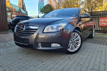 Używane Opel Insignia - 25900 PLN, 152 202 km, 2011